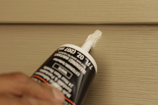 repairing vinyl siding
